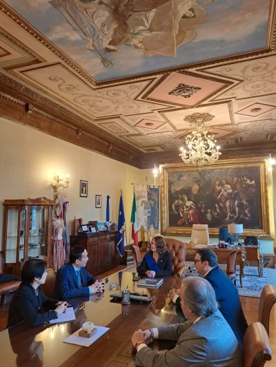 L’ambasciatore del Vietnam in Italia visita la sede della Provincia di Matera.