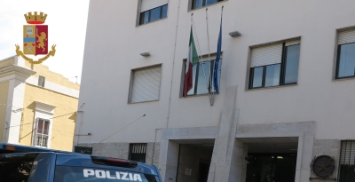 Truffata un’anziana donna di Grassano, la Polizia di Stato di Matera notifica l’Avviso di conclusione delle indagini preliminari a due giovani della provincia di Napoli